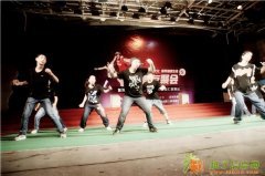 深圳中小学生暑假学跳街舞hiphop培训班