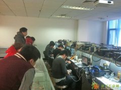 苹果iphone三星HTC手机维修中心