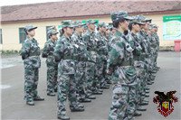 上海西点强者都是含着泪奔跑的人上海军训基地上海军事训练营