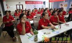 免费专业月嫂培训，选择湖北友缘