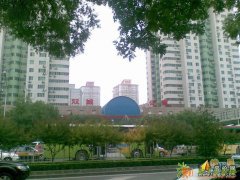 急转租 双城公寓 136平两卫两室、大两居！超大卧室、带阳台