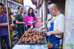 学习烤猪蹄的制作方法，哪里学烤猪蹄最正宗