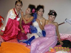 美容化妆盘发美甲学全套课程，随到随学包就业