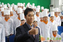 做不了高考状元,可别再错过了就业状元