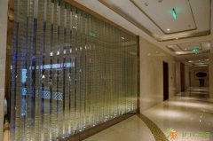 酒店艺术玻璃--公区雕刻、穿衣镜、玻璃柱