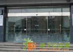 海淀回龙观维修自动门修铝合金轨道维修电机