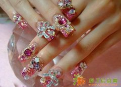 想学美甲崇安区附近哪家培训学校正规