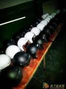 特色拓展培训基地，众志成城翘翘板，极限逃生