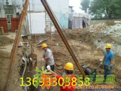 打水泥方桩施工队,人工挖桩施工队,微型钢管桩价格