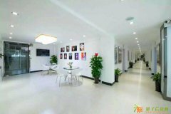 化妆师的就业渠道精艺化妆培训学校包就业