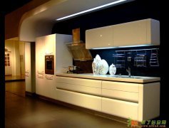 吸塑橱柜门板，烤漆橱柜门板，热转印橱柜门板，橱柜衣柜柜体，软