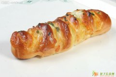 东莞面包培训学校和面用水量和烘烤面包的几个要点