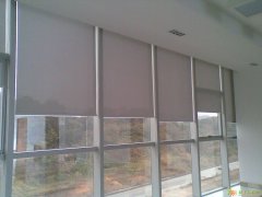 【广州窗帘】半遮光卷帘-广州办公窗帘价格