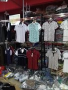 成都翌立服装尾款现在处理一批夏季服装