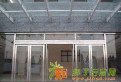 太原专业安装玻璃隔,断维修玻璃门