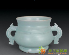 南宋龙泉窑粉青釉簋式炉拍卖成交价