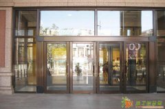 国贸维修玻璃门服务商