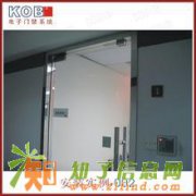 上海专业维修安装玻璃门 上海玻璃门维修更换地弹簧