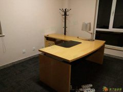 某公司搬迁全套办公家具、工位、办公桌椅低价转让可送货