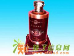 北京回收成箱99年茅台酒价格2010年成箱飞天茅台酒回收价格