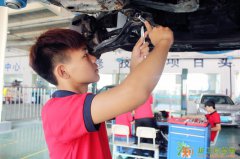 高中生学汽修，精彩 人生的起点