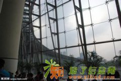 太原安装玻璃茶几路安装健身房玻璃镜子玻璃地台