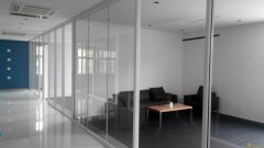 青岛优铭,高间隔,百叶隔断,青岛办公隔断,双玻隔断,青岛玻璃