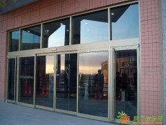 北京海淀区甘家口安装玻璃隔断门隔断墙定做价格