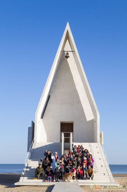 戴河风光，来戴河住宿阿那亚观海公寓与孤独图书馆为邻
