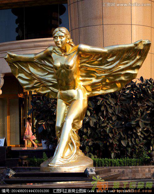 泥土塑造的偶像