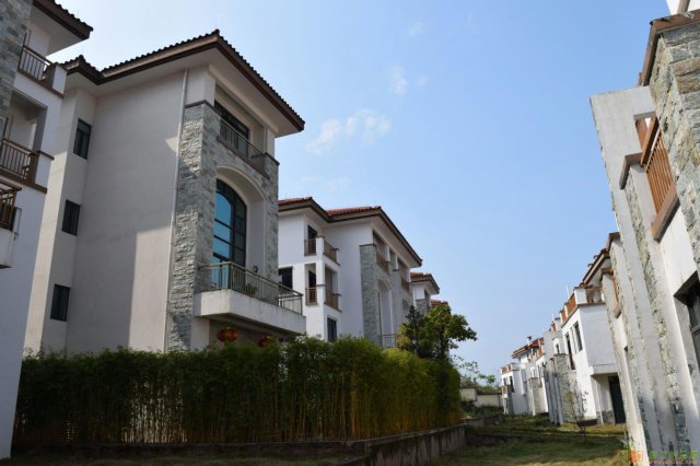 韶关南华市曹溪半山汤泉度假别墅出租