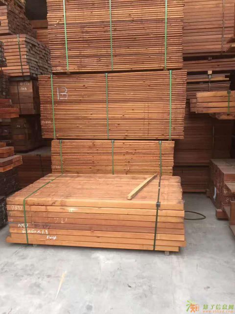 怎么买到正宗印尼菠萝格 重庆印尼菠萝格包水泥柱子料