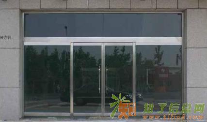 左安门安装玻璃门换地弹簧