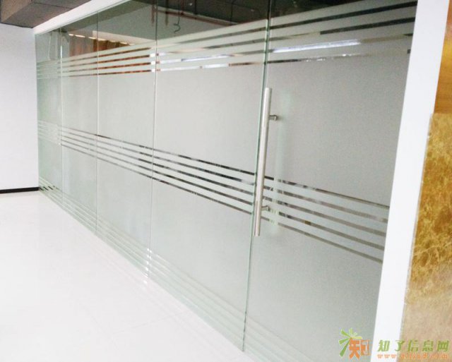 北京崇文区办公楼玻璃隔断玻璃贴膜韩超