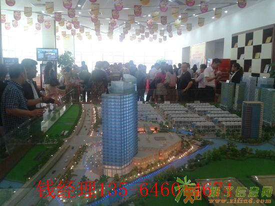 平湖国际箱包城真的有那么多人买吗？到底好不好？