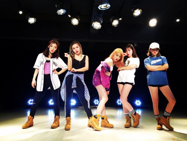 西安DC舞蹈开课啦零基础包学会