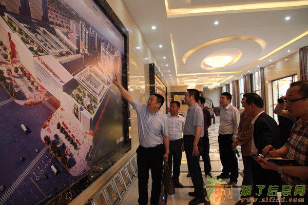 平湖国际箱包城是烂尾楼吗？周围有什么配套设施？