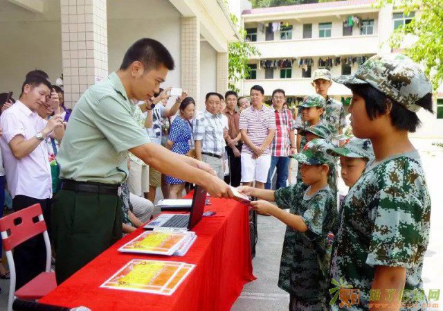 2017广州黄埔军校《军事少年》夏令营正热烈报名中