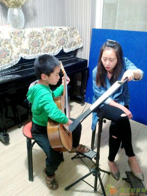 国贸360吉他培训—专业吉他培训—天艺文化艺术中心