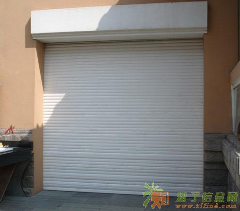 草桥安装电动卷帘门