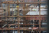 出国打工 走向世界的建筑工人