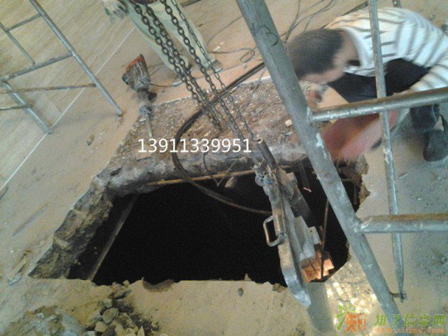 北京东城区开门洞加固