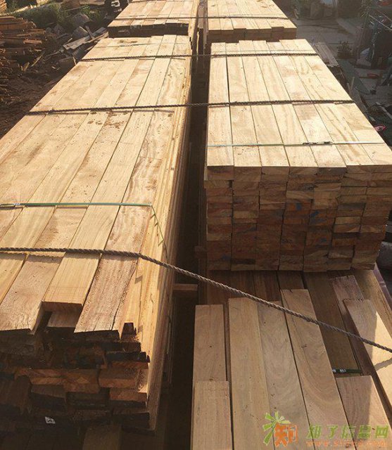 扬州印尼菠萝格规格定做多少钱一方 徐州菠萝格木材