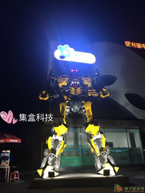 机器人表演唱歌跳舞互动对话暖场活动商演穿戴式机器人