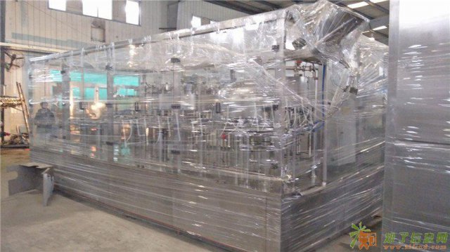 普什正友科技有限公司出售四合一灌装机