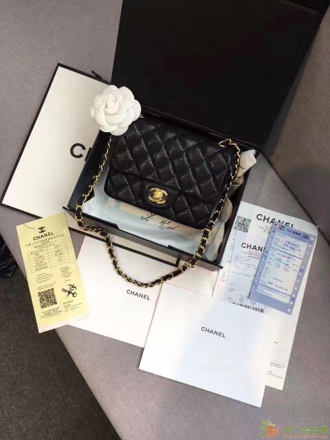 网上找微信代理奢侈品chanel香奈儿货源？