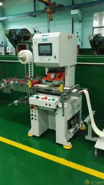 供应五金小垫圈高速智能冲床