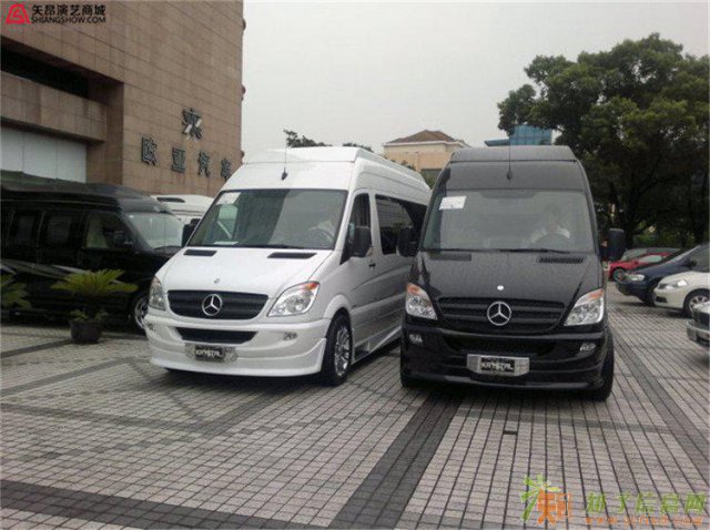 上海汽车 奔驰斯宾特房车出租 旅游包车 商务租车