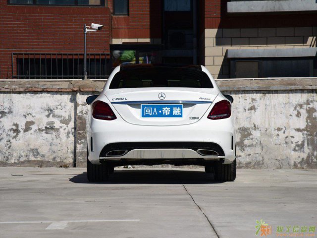 超低价格租车 价格低到你怀疑人生 市区可免费接送