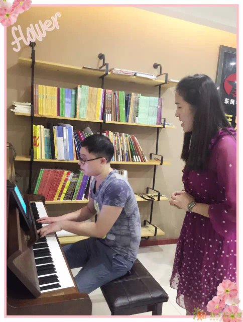 东风华艺钢琴培训机构